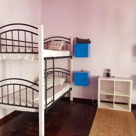 S. Jose Hostel *